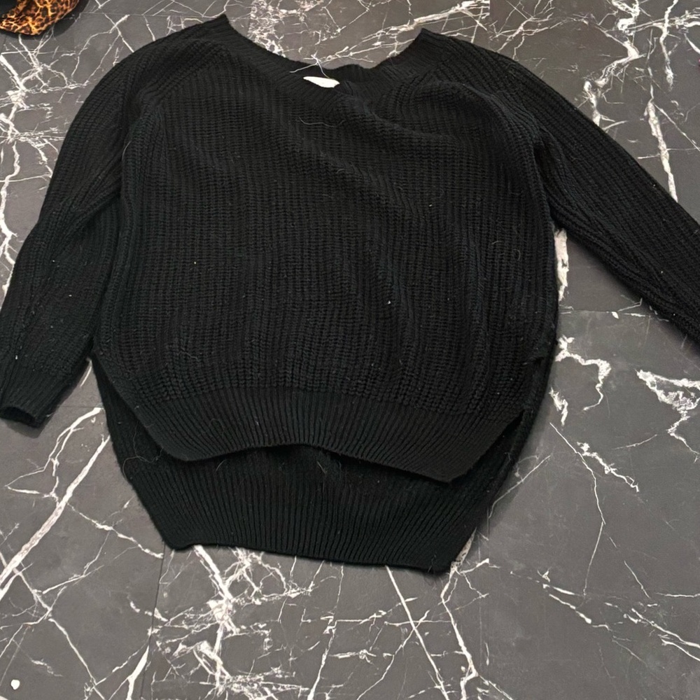 Black v neck sweater